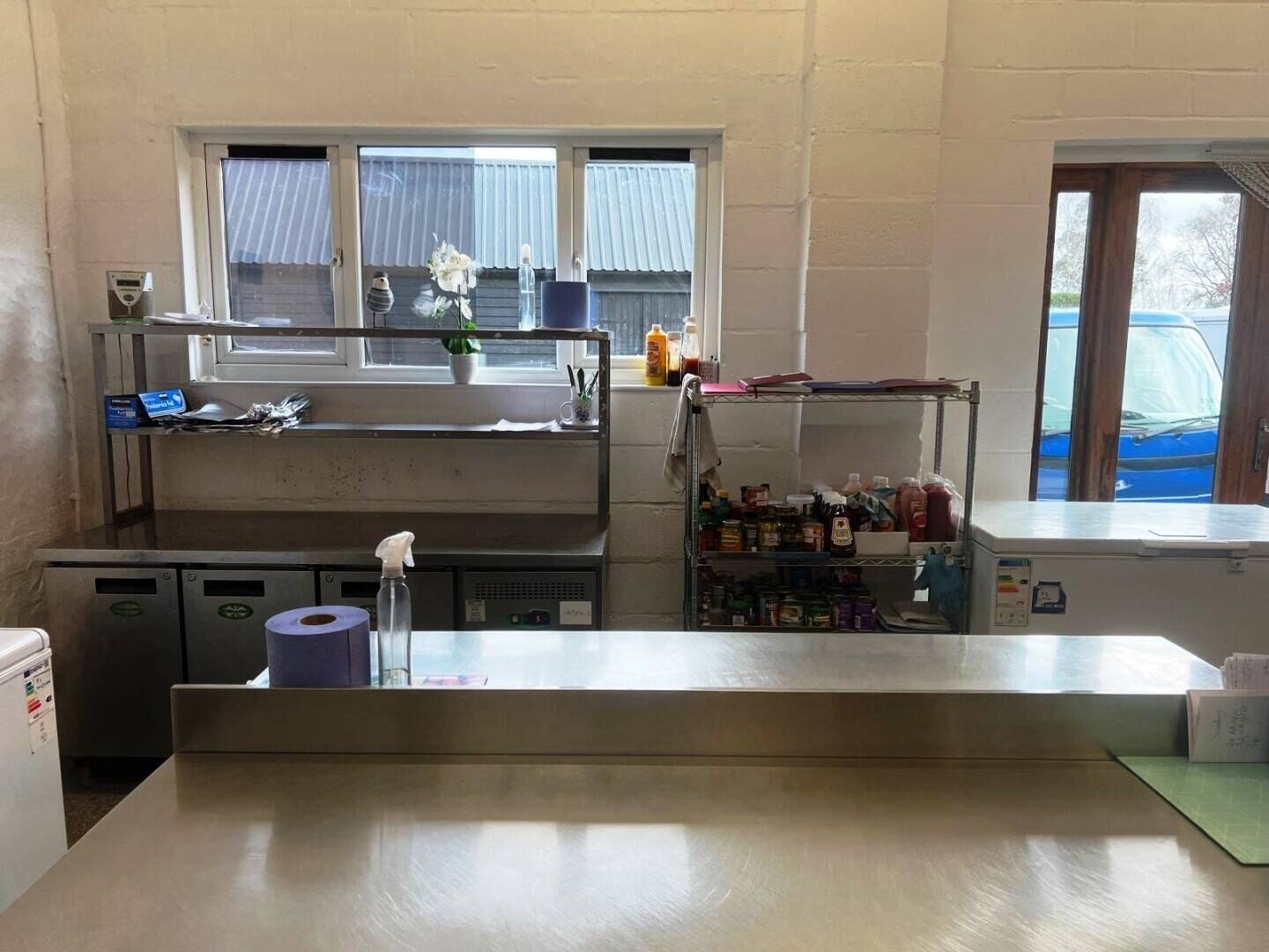 HOT & COLD FOOD DELIVERY COMPANY WITH IMPRESSIVE FLEET FOR SALE IN ESSEX Photo 3