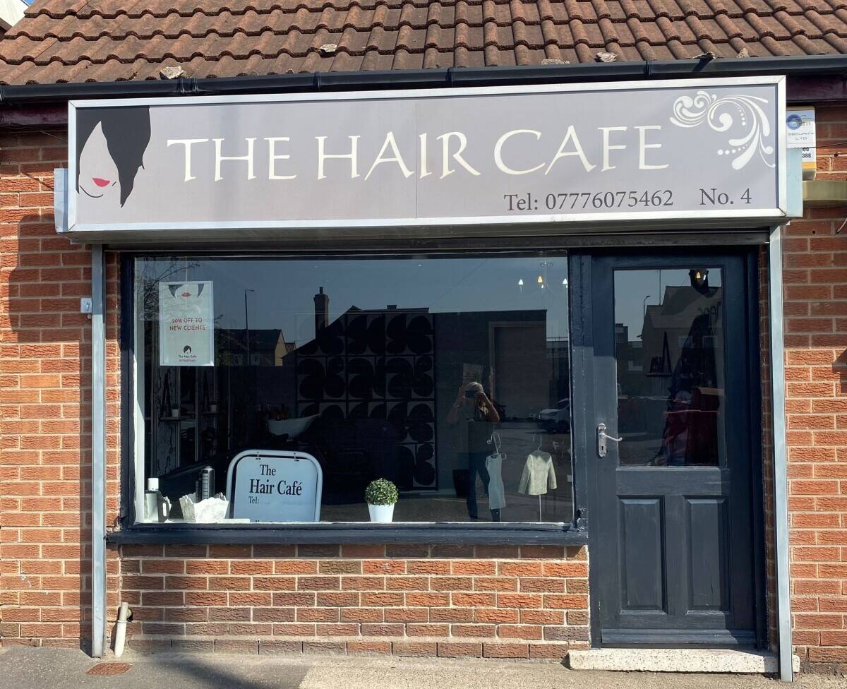 HIGH FOOTFALL HAIR SALON IN THE HEART OF ARNOLD, NOTTINGHAM ‘FOR SALE’ Photo 3