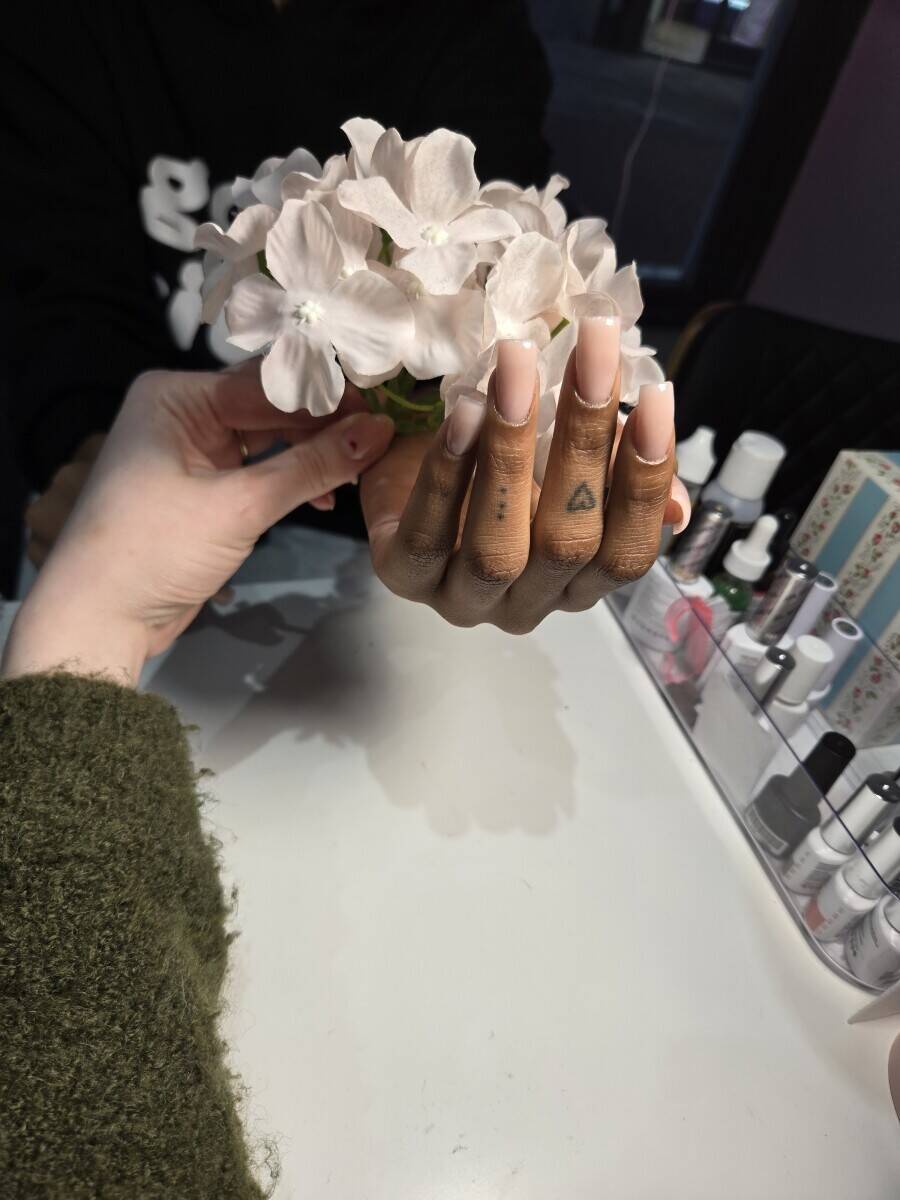 Hair and Nail salon in Reading, Berkshire