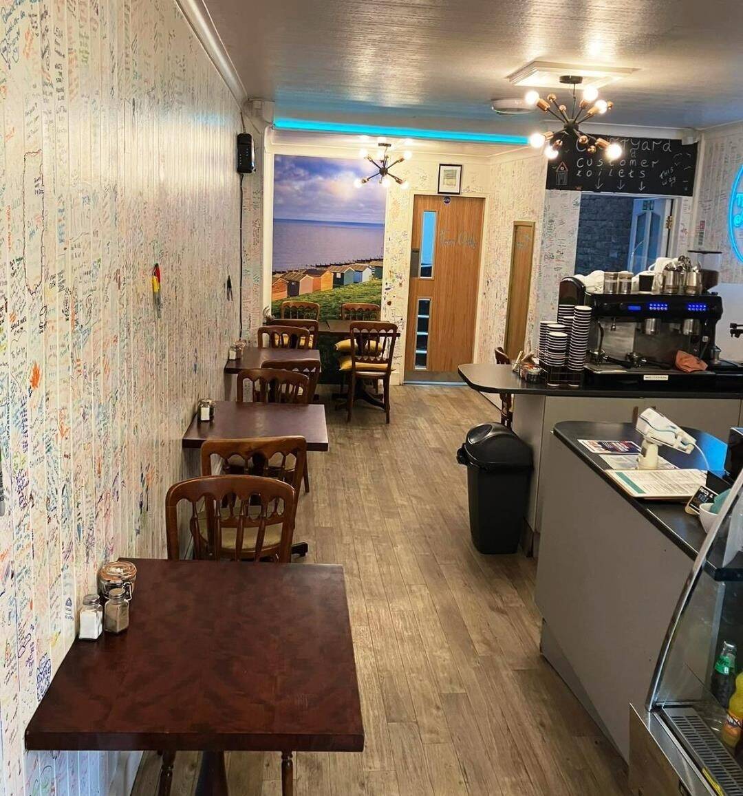CAFÉ / COFFEE SHOP – FOR SALE – WHITSTABLE, KENT Photo 3