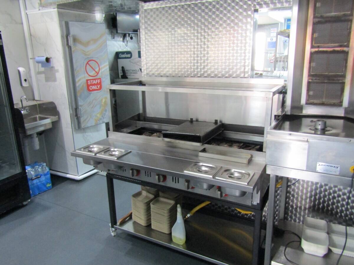 Takeaway Business – Presented to showroom standard Photo 3