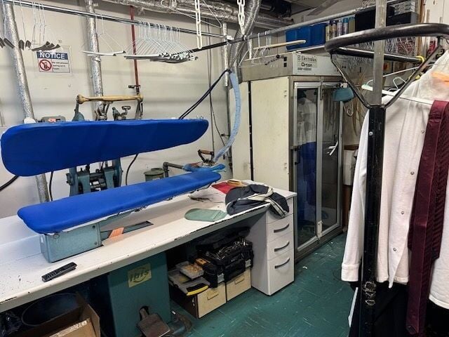 Dry Cleaners, Tailors & Key Cutting for Sale
