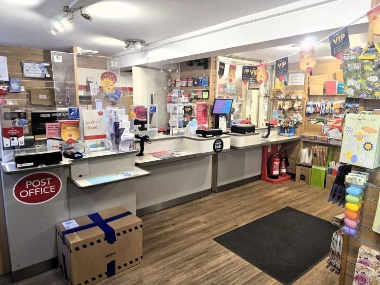 MAINS POST OFFICE, STATIONERY, GREETING CARDS & GIFTS Photo 3