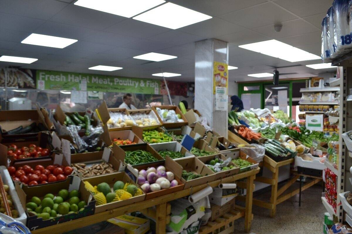 High Turnover Supermarket – £16K–£18K Weekly Sales – Rare Business Opportunity Photo 3