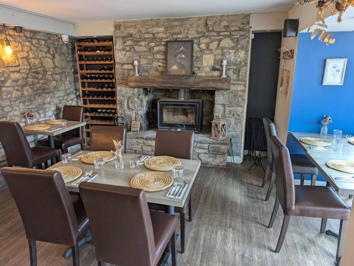 VALE OF GLAMORGAN - WELL-APPOINTED PUB/RESTAURANT