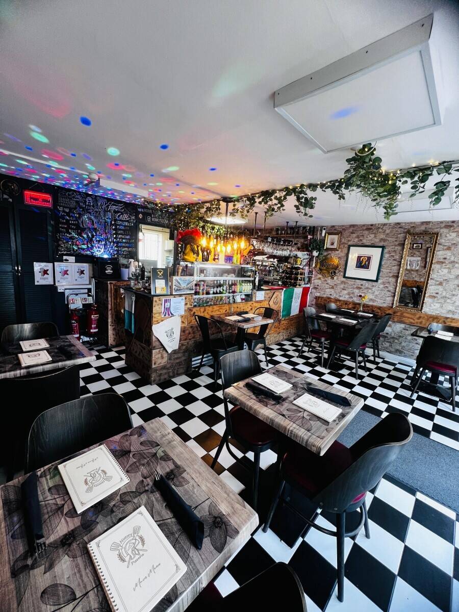 Pizzeria for sale in Hove