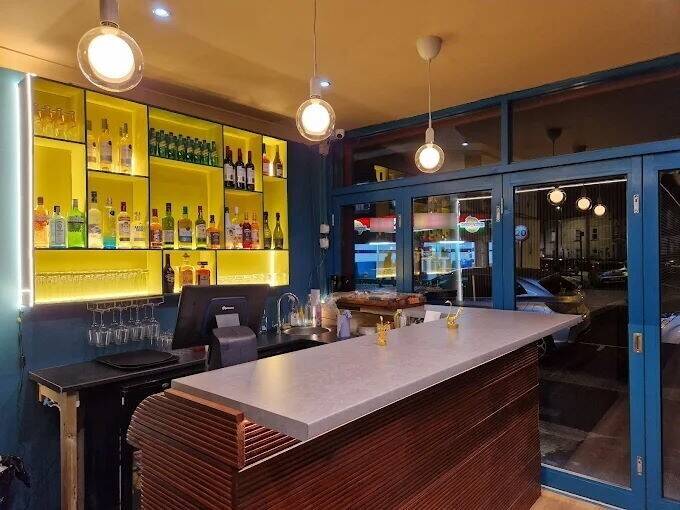 Leasehold Indian restaurant for sale in Croydon