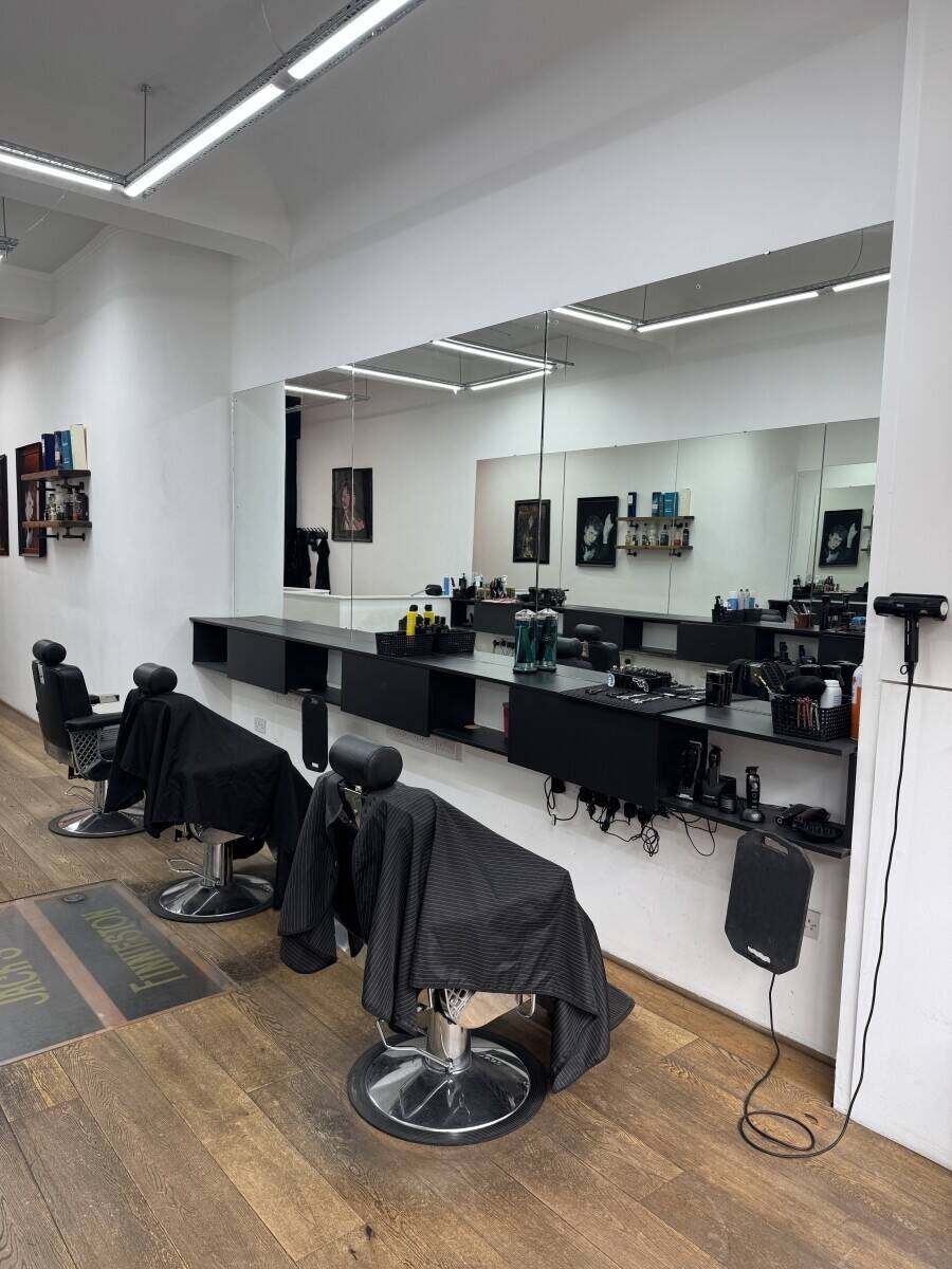 Barbershop For Sale in Finnieston Photo 3