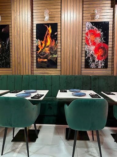 Impressive Licensed Indian Restaurant for Sale Photo 3