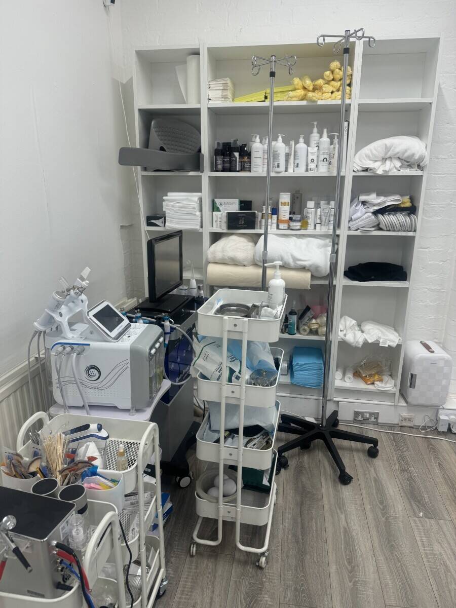 Established UK Aesthetics Ltd Company and stock for Sale Photo 2