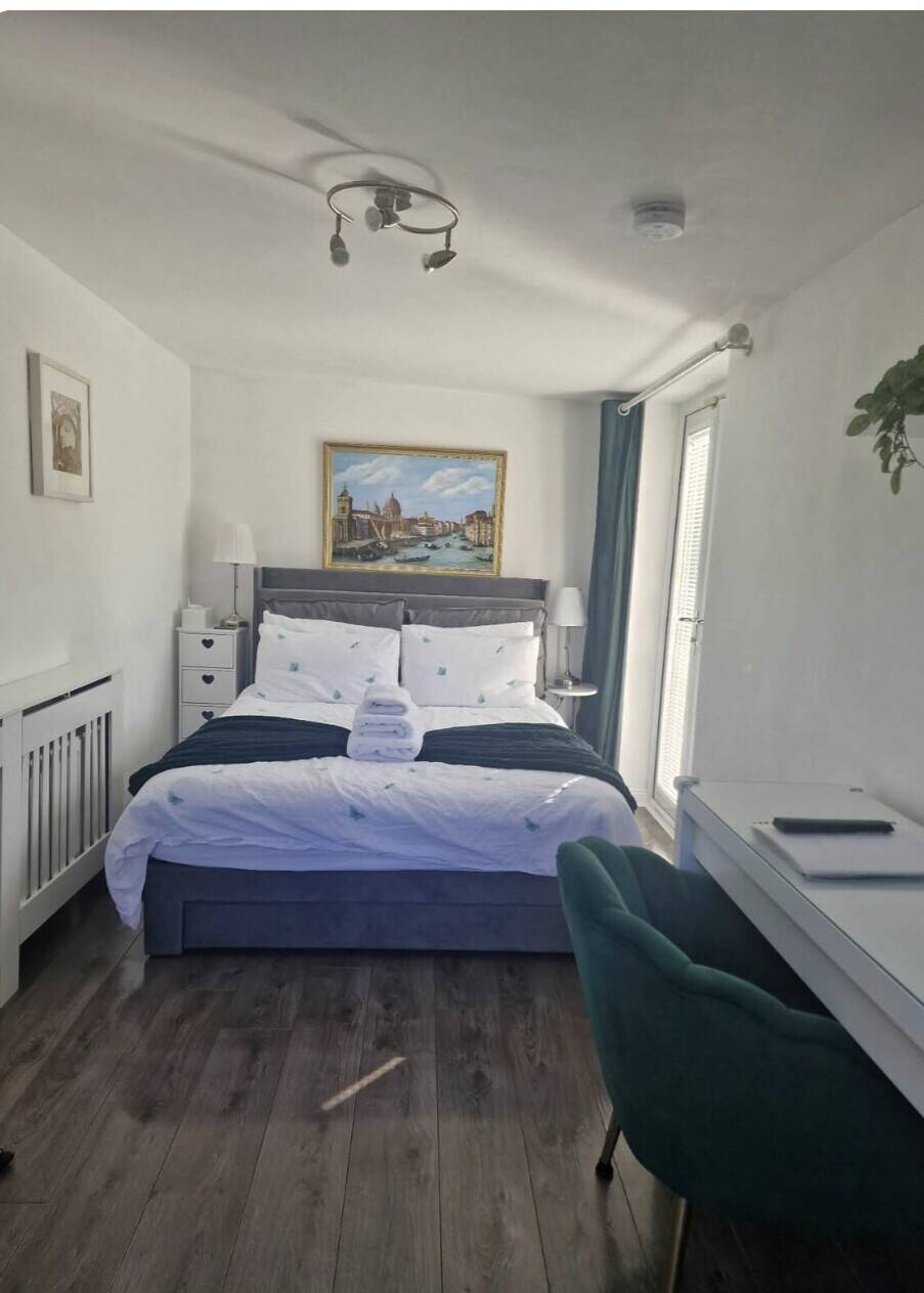 Durham DH1 Guesthouse and Air BnB