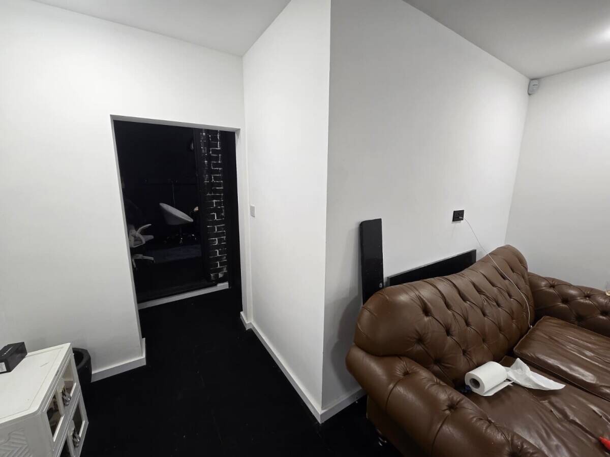 New studio available for rent. Photo 3
