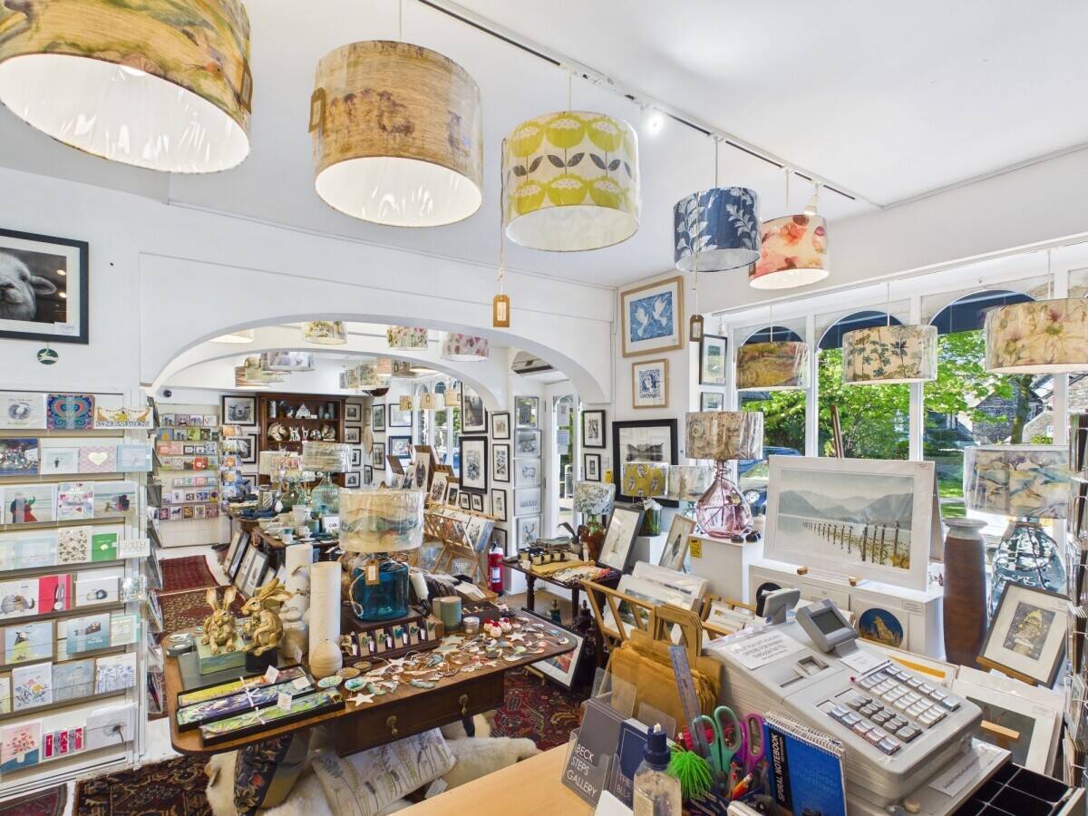 Sale of a well established and highly regarded leasehold business set in the Centre of this highly p Photo 3