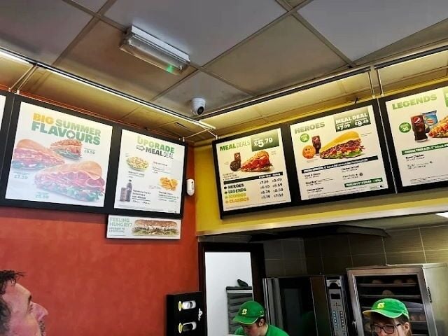 Subway Store With Seating for Sale Photo 3