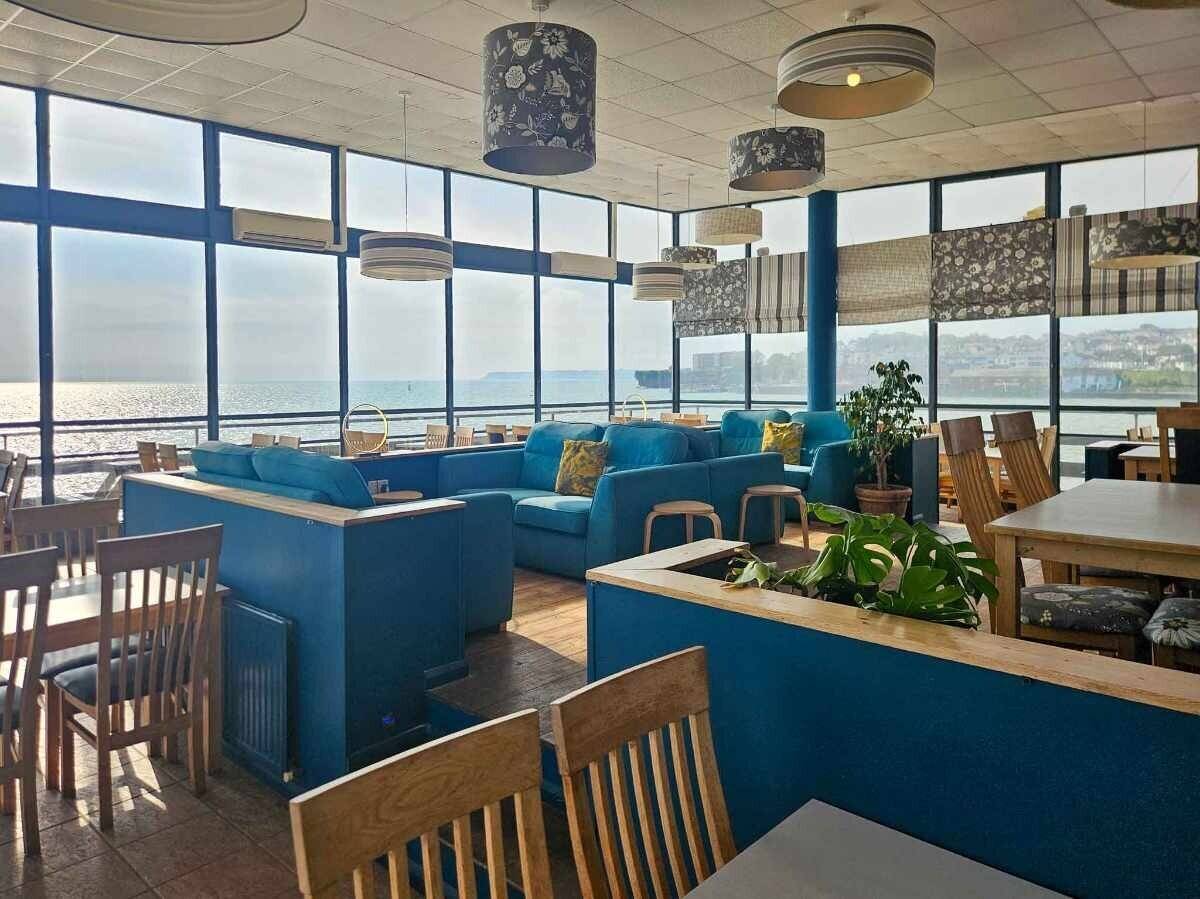 An Exceptional Café & Bar, Situated directly on the water’s edge