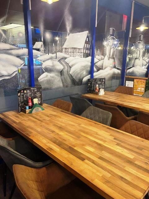 Mediterranean Restaurant And Takeaway Specialising In Greek Foods, Shakes And Waffles for Sale Photo 3