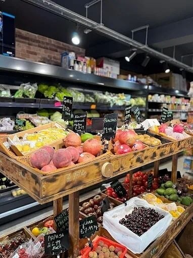 Organic Convenience Store & Grocers With Potential To Develop Off Licence & Additional Lines for Sale Photo 3