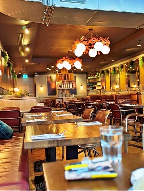 Immaculate High Class Licensed Mediterranean Café  /   Restaurant for Sale Photo 3