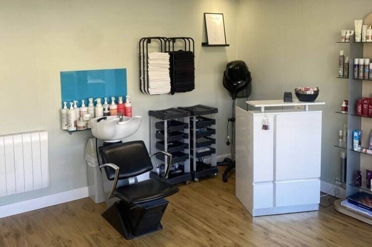 Established Hair Salon Premises To Let - Sheffield