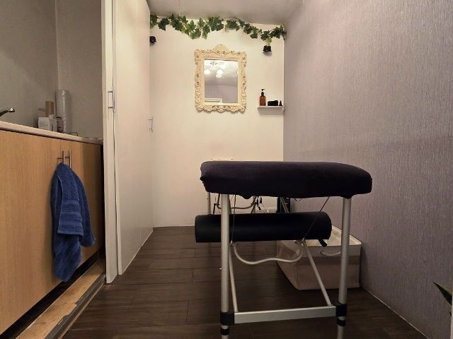 Prominent Beauty Salon for Sale