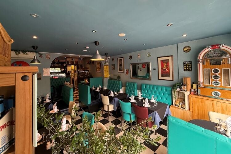 Established Restaurant - Horwich Photo 3