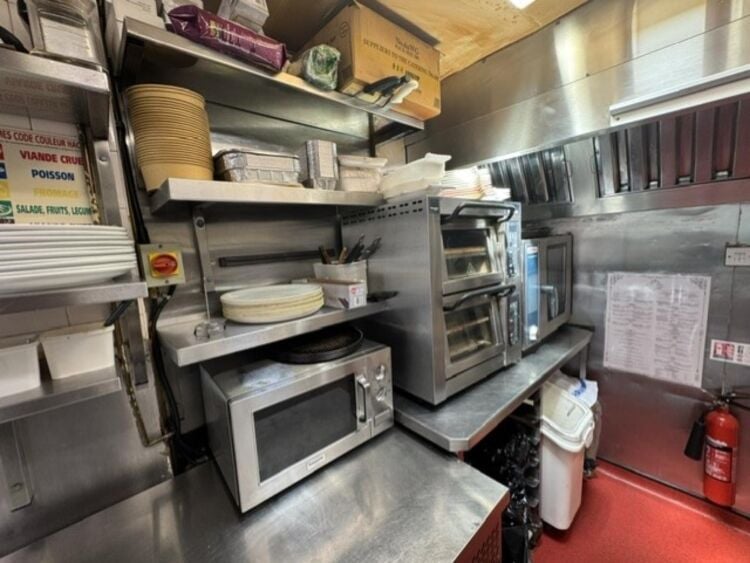 Leasehold Italian Restaurant Located In Knowle, Solihull Photo 3