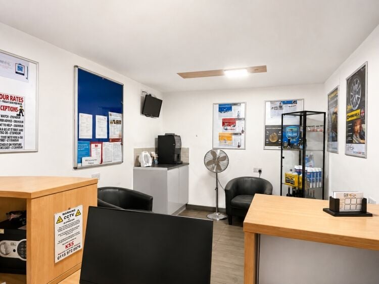 Leasehold MOT Testing Station, Service & Tyre Centre, Located in Nottingham Photo 3