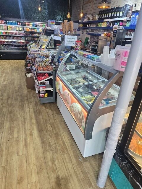Licensed Coffee Shop With Ice Cream And Off Licnece for Sale