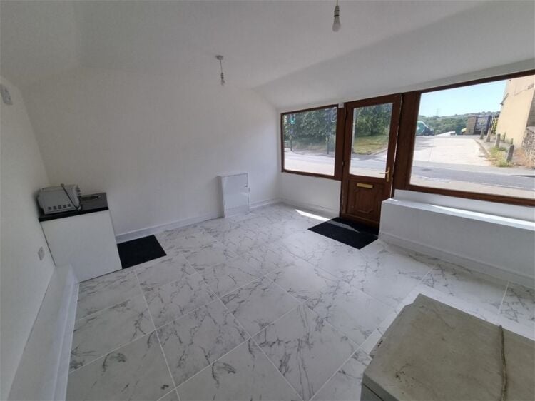 Vacant Unit For Sale in Liversedge Photo 3