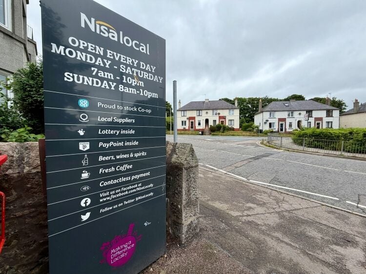 Branded convenience store Nisa for sale in prime location Aberdeen with 2000 sqft space Photo 3
