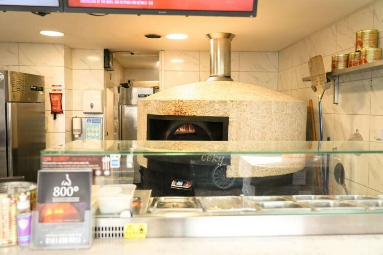 Pizza Takeaway Business in Giffnock Glasgow