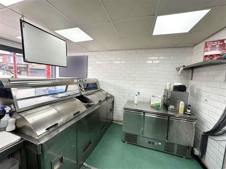 Hot Food Takeaway in Droylsden Photo 3