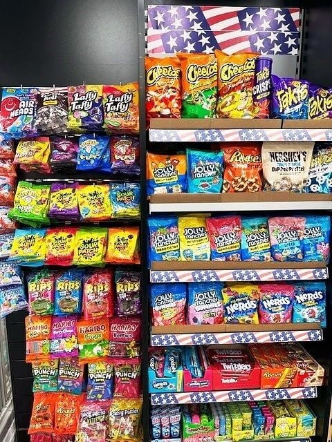 Convenience Store With Off Licence, National Lottery And Pay Zone for Sale Photo 3
