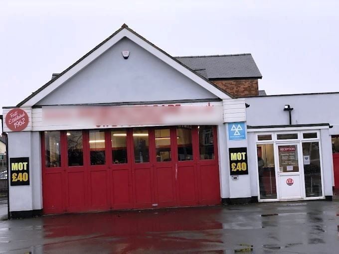 Garage Workshop Plus Mot Station for Sale