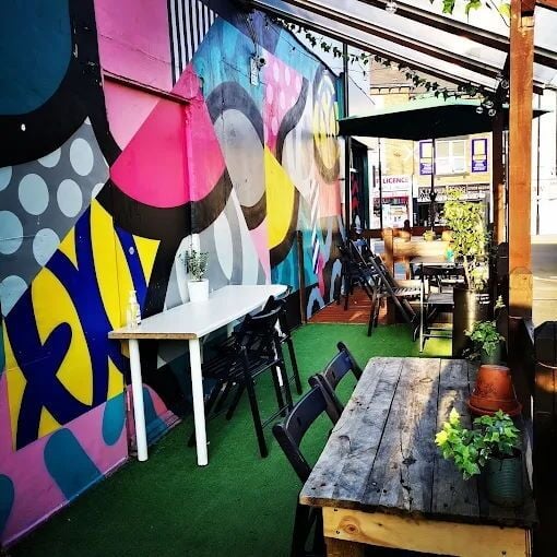 Bar With Pool Table & Restaurant not Utilised for Sale Photo 3