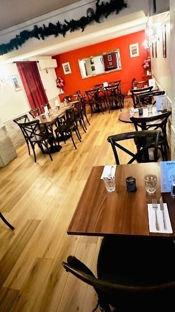 Licensed Italian Restaurant for Sale Photo 3