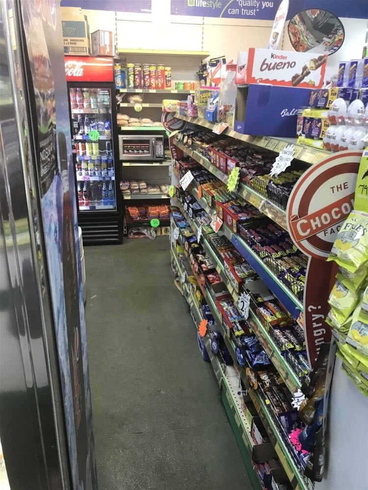 CONVENIENCE STORE & COUNTER NEWSAGENT IN DUNDEE Photo 3