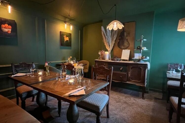 Established Cafe - Cheshire Photo 3
