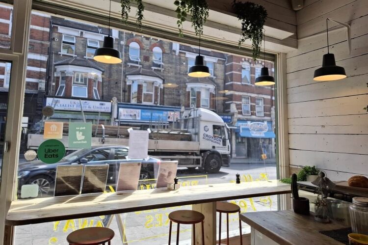 Established Licenced Cafe/Restaurant - London