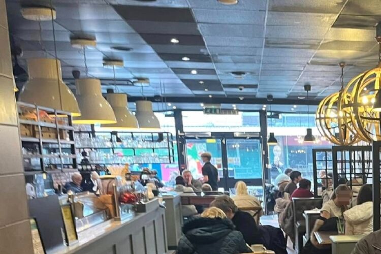 Licenced Cafe / Restaurant - Lancashire Photo 3