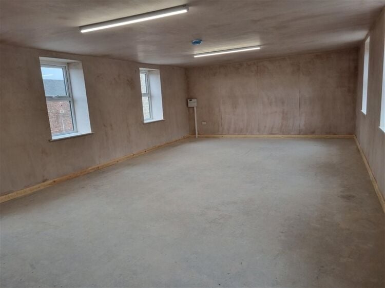 Vacant Unit For Sale in Mirfield Photo 3