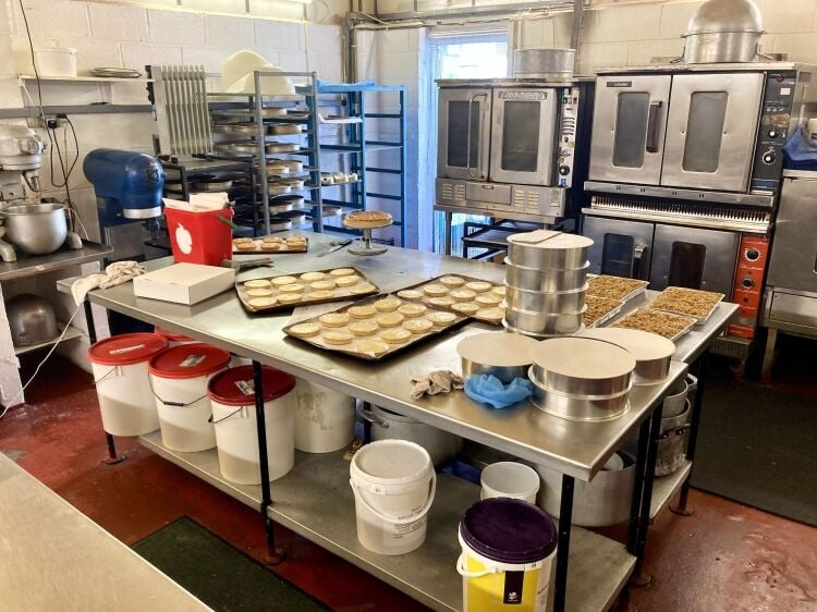 NICHE WHOLESALE FOOD MANUFACTURING & DISTRIBUTION - CAKES, TRAY BAKES, SWEET PIES, & CHILLED DESSERTS Photo 3