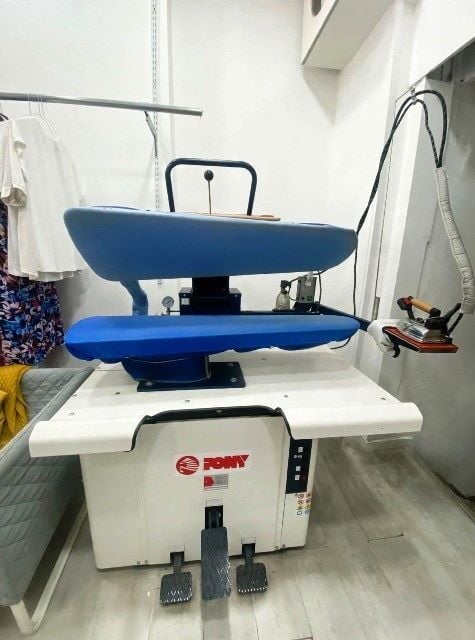 Dry Cleaners With Laundry, Repairs And Alterations- Discrete for Sale Photo 3