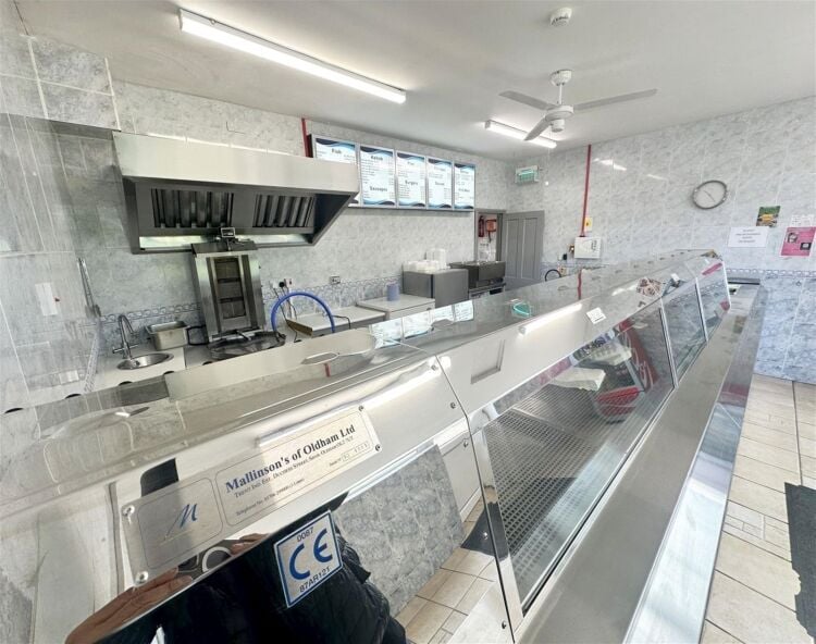 Detached freehold fish & chip shop with three-bedroom home, Lincolnshire village Photo 3
