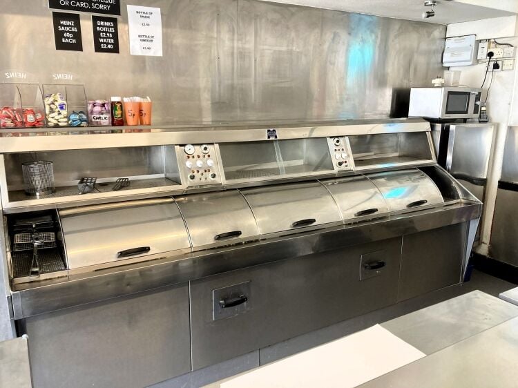FISH & CHIP TAKEAWAY with SEATING/RESTAURANT AREA and ACCOMMODATION Photo 3