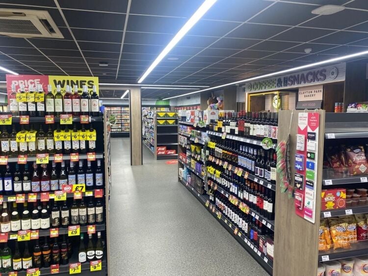MODERN CONVENIENCE STORE - EXCELLENT GROWTH POTENTIAL Photo 3