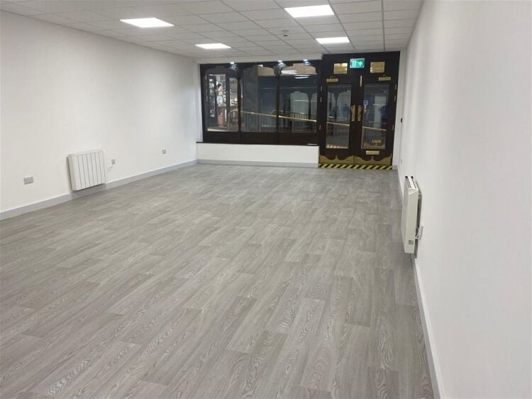 Retail For Sale in Cleckheaton