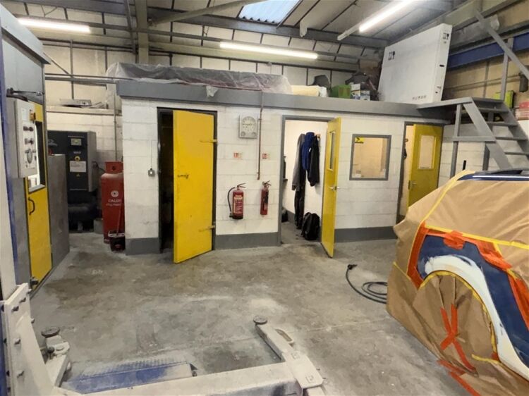 Vehicle Repairs & MOT For Sale in Halifax