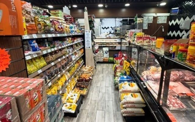 Supermarket convenience Store With Bakery, Butchers, Off Licence And Payzone for Sale