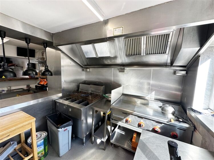 Hot Food Takeaway in Whaley Bridge Photo 3